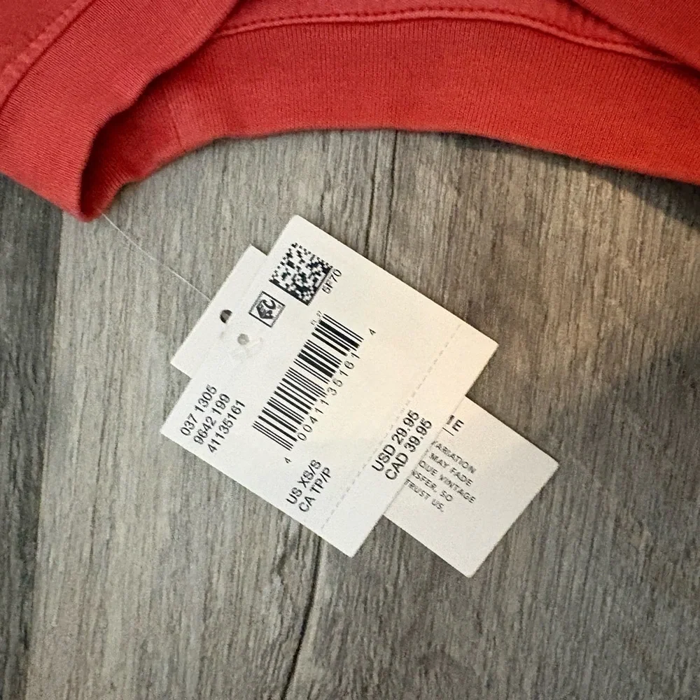 American Eagle Outfitters Red Graphic Tee - Picture 2 of 2